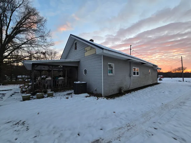 $169,900 | 425 South Staunton Monroe Street, Brazil, IN 47834