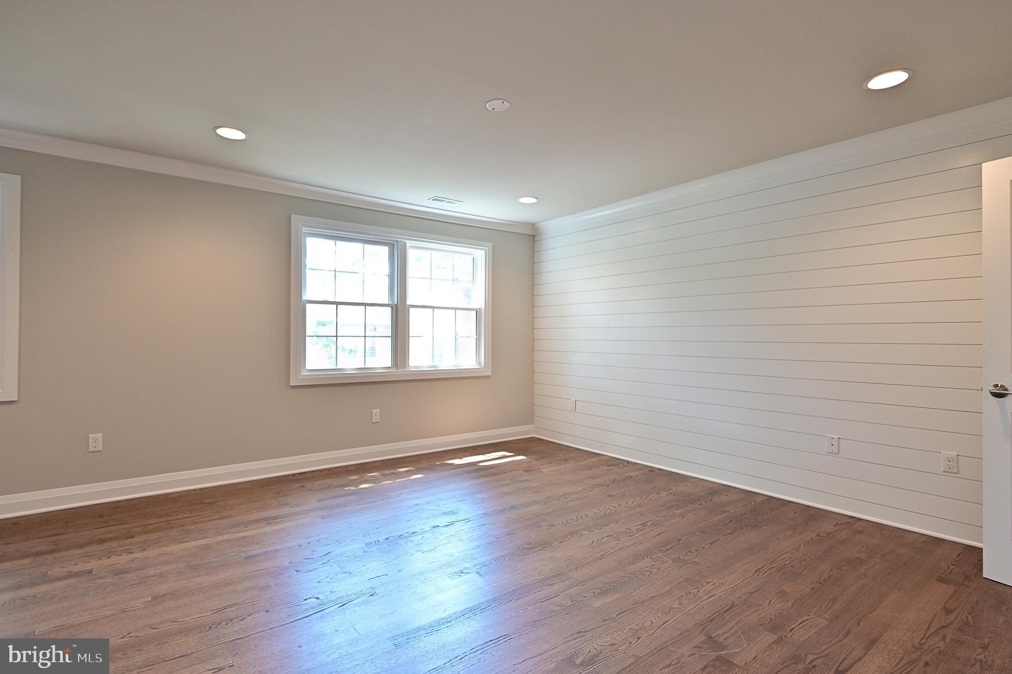 10253 Braddock Road Fairfax, VA 22032 - Photo 13 of 30 Master suite