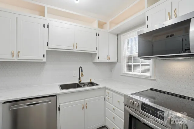 $1,400 | 4605 Coronado Drive, Charlotte, NC 28212