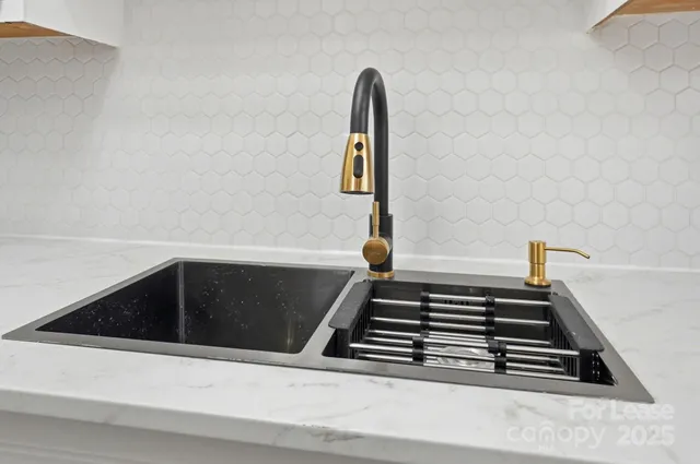 $1,400 | 4605 Coronado Drive, Charlotte, NC 28212