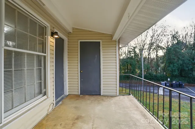 $1,400 | 4605 Coronado Drive, Charlotte, NC 28212