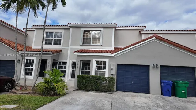 front view of house with a yard