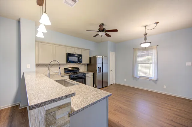 $275,000 | 19022 Ayston Drive, Tomball, TX 77375