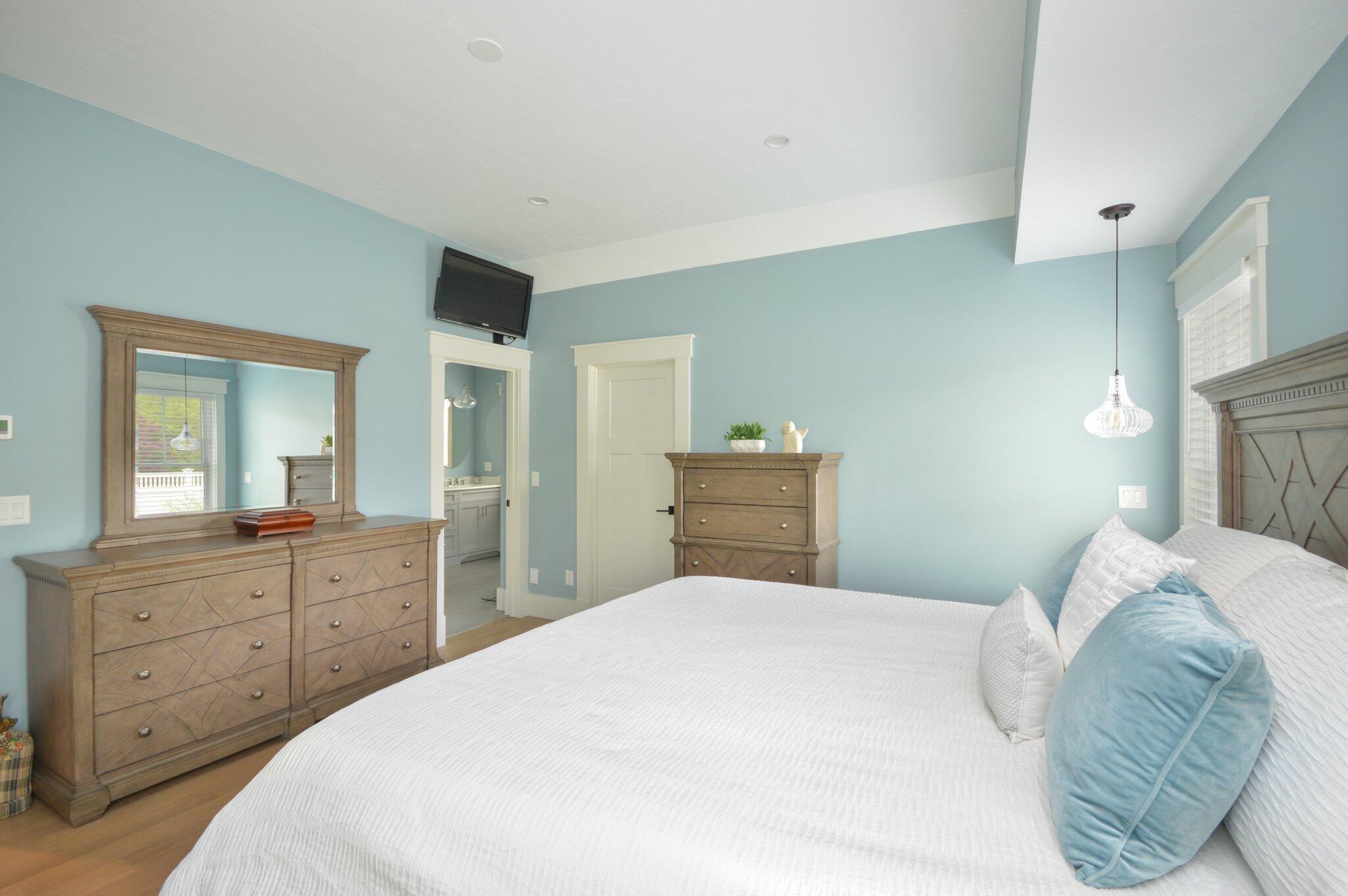 35 Rivers End Road East Falmouth, MA 02536 - Photo 12 of 29 Primary Bedroom