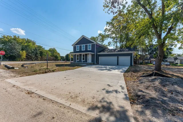 $468,000 | 3331 Mill Lake Road, Lake Orion, MI 48360