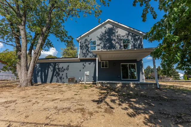 $468,000 | 3331 Mill Lake Road, Lake Orion, MI 48360