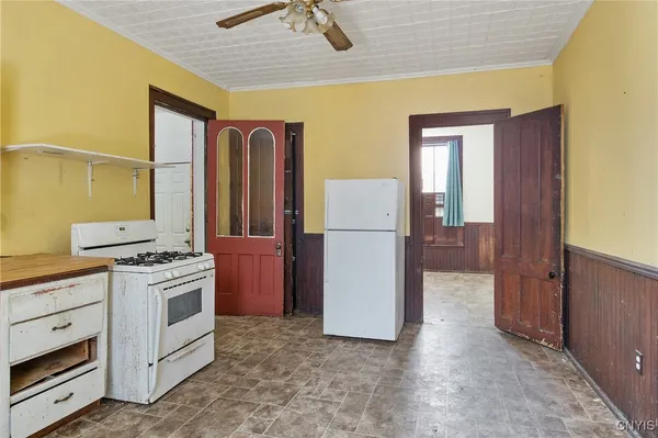 $150,000 | 76 East Genesee Street, Auburn, NY 13021