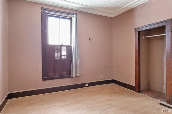 $150,000 | 76 East Genesee Street, Auburn, NY 13021