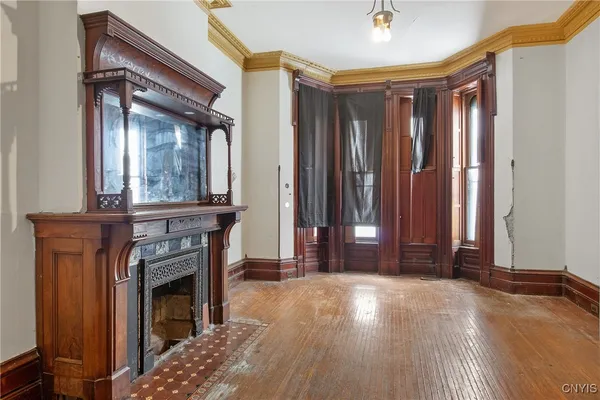 $150,000 | 76 East Genesee Street, Auburn, NY 13021