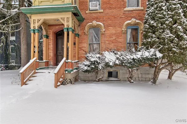 $150,000 | 76 East Genesee Street, Auburn, NY 13021