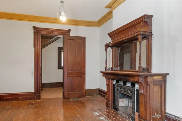 $150,000 | 76 East Genesee Street, Auburn, NY 13021