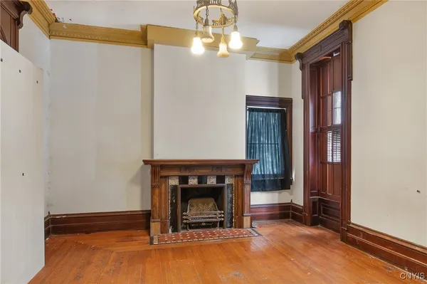 $150,000 | 76 East Genesee Street, Auburn, NY 13021