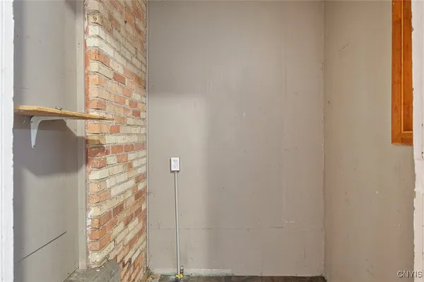 $150,000 | 76 East Genesee Street, Auburn, NY 13021