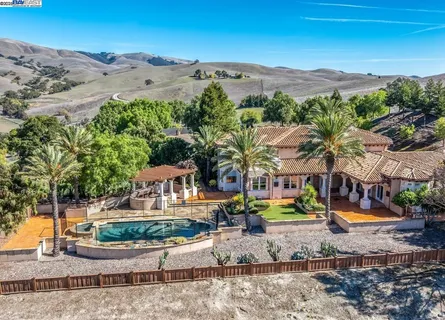 $2,900,000 | 7210 Johnston Road, Pleasanton, CA 94588