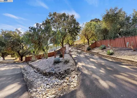 $2,900,000 | 7210 Johnston Road, Pleasanton, CA 94588