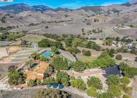 $2,900,000 | 7210 Johnston Road, Pleasanton, CA 94588