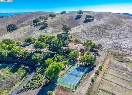 $2,900,000 | 7210 Johnston Road, Pleasanton, CA 94588
