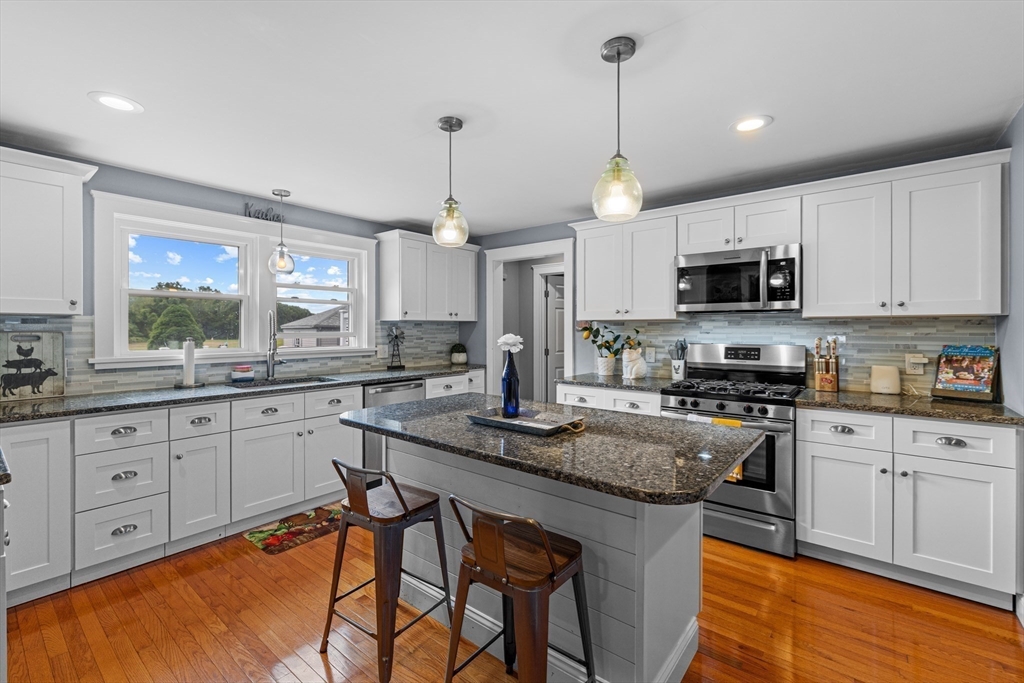 308 Old Warren Road Swansea, MA 02777 - Photo 1 of 41 Gallery Image 1