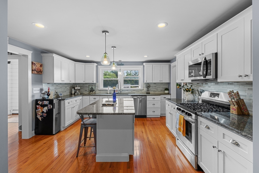 308 Old Warren Road Swansea, MA 02777 - Photo 3 of 41 Gallery Image 3