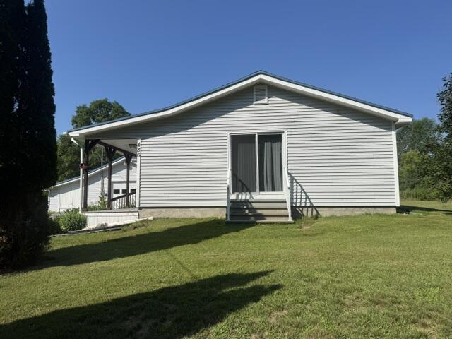 486 Lower Detroit Road Plymouth, ME 04969 - Photo 4 of 33 IMG_3332