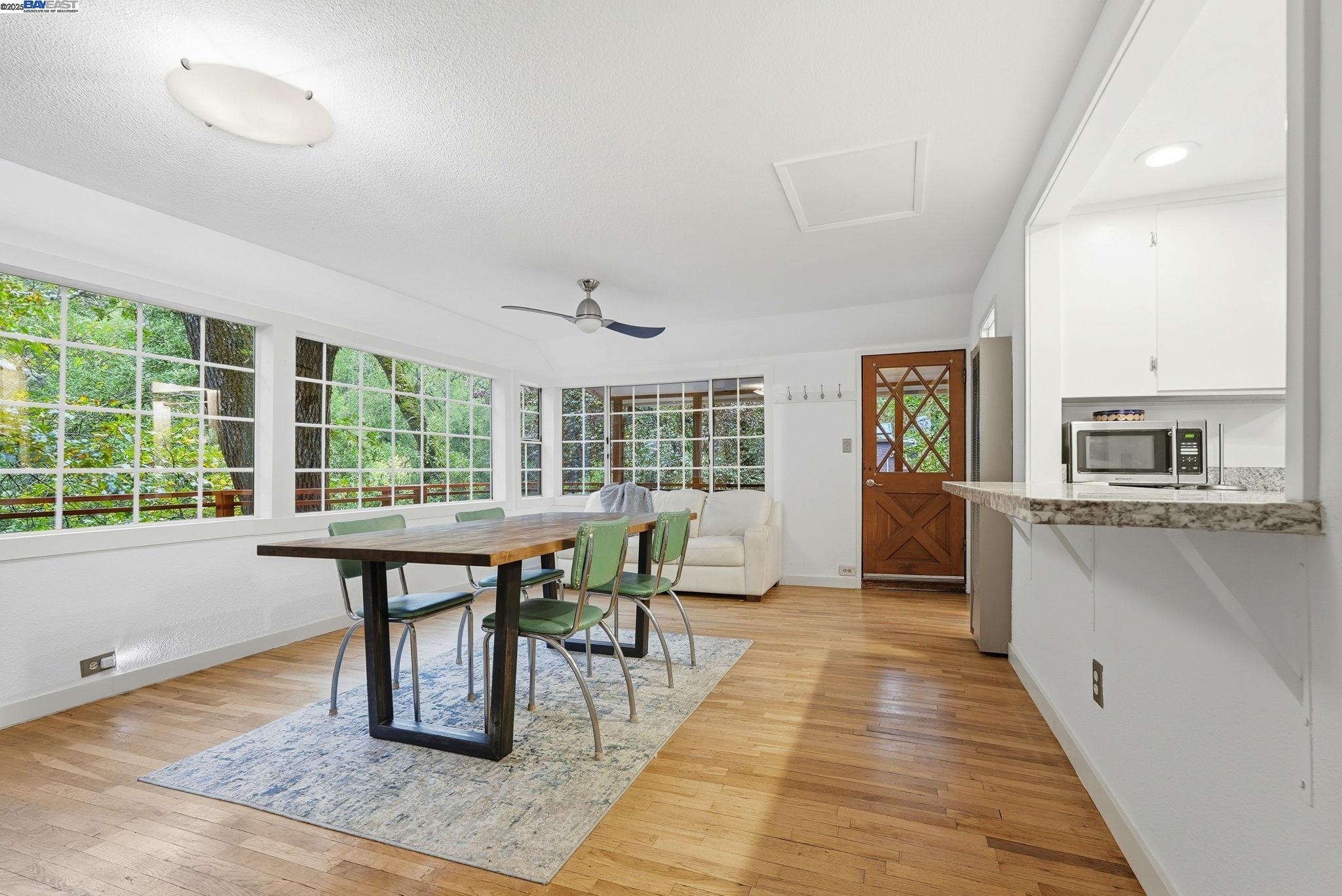 2929 Kilkare Road Sunol, CA 94586 - Photo 21 of 40 a dining room with table and chairs