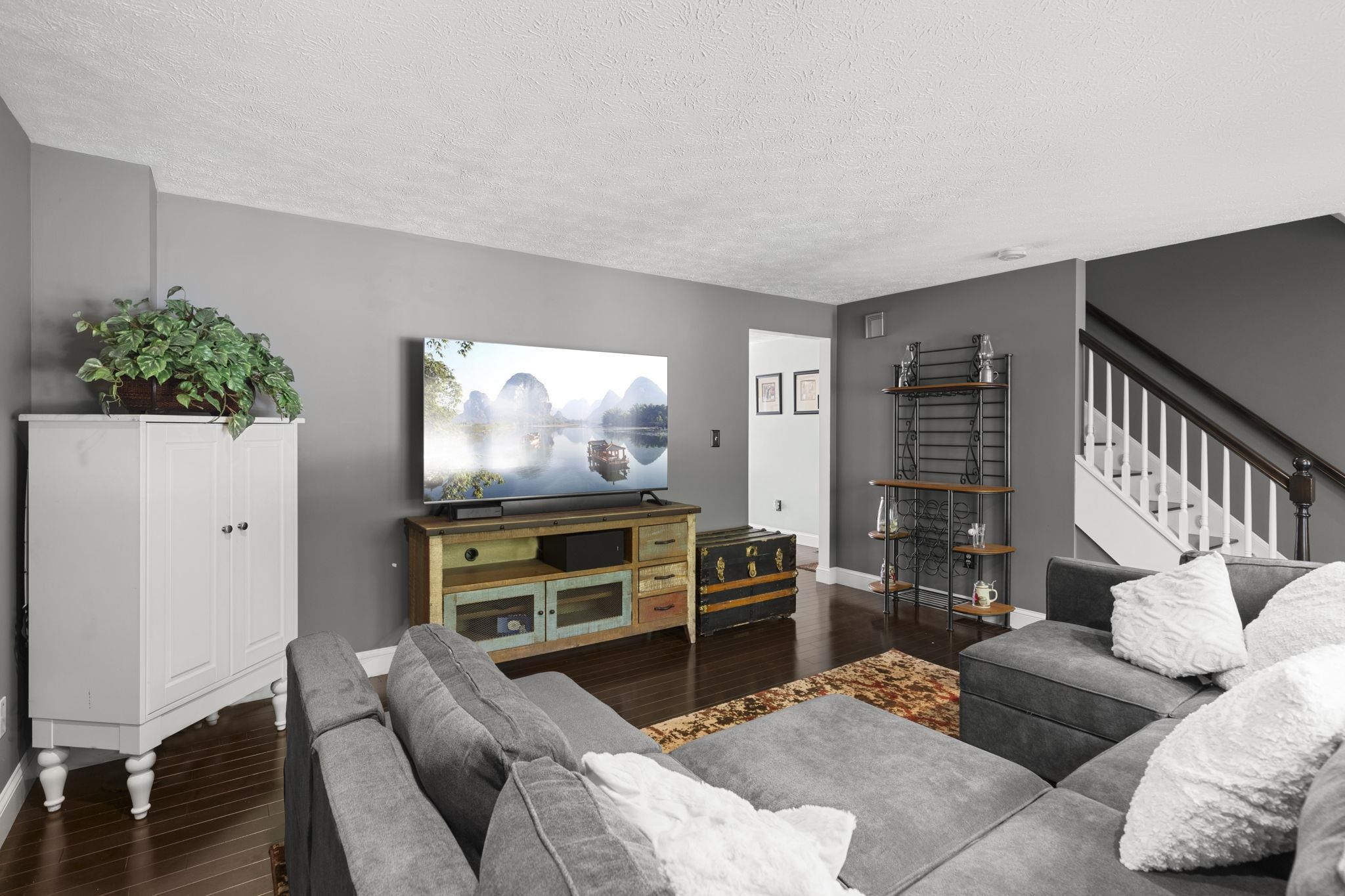 40 Preston Field Road Nashua, NH 03064 - Photo 19 of 49