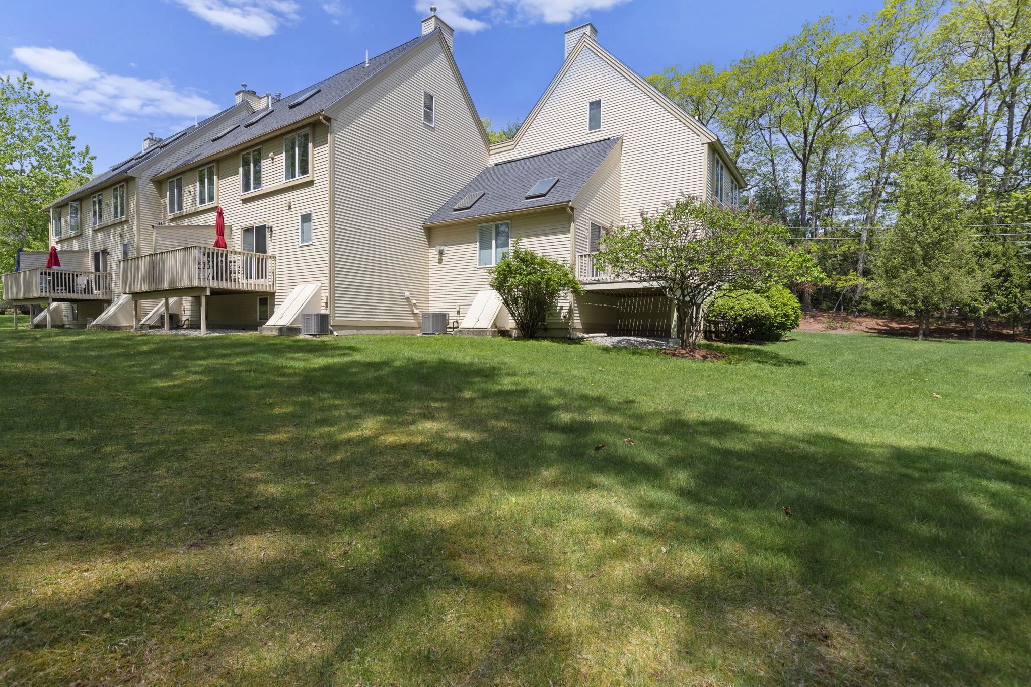 40 Preston Field Road Nashua, NH 03064 - Photo 5 of 49