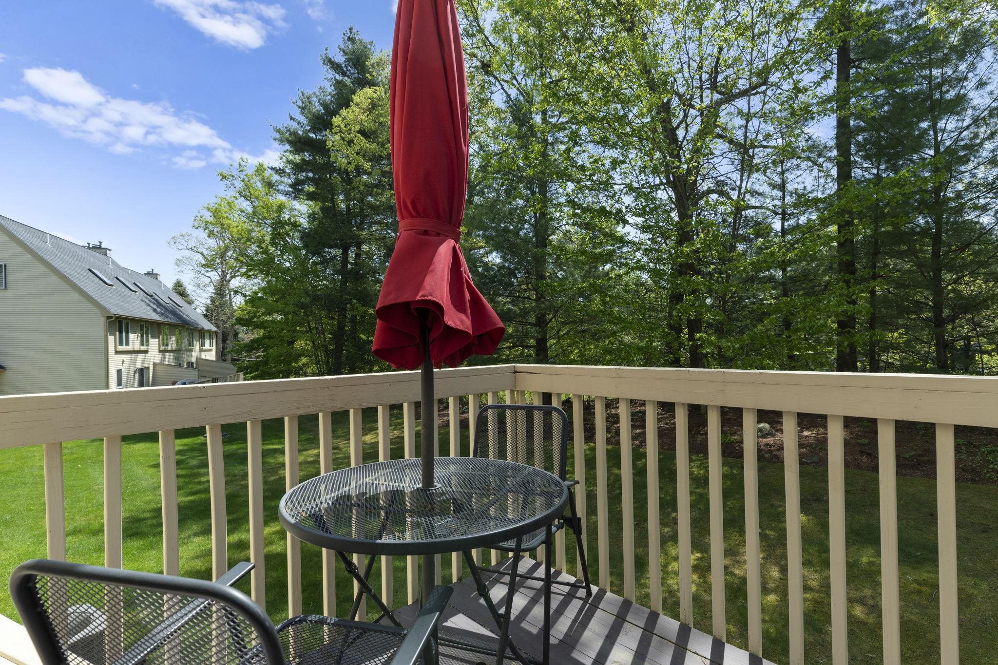 40 Preston Field Road Nashua, NH 03064 - Photo 6 of 49
