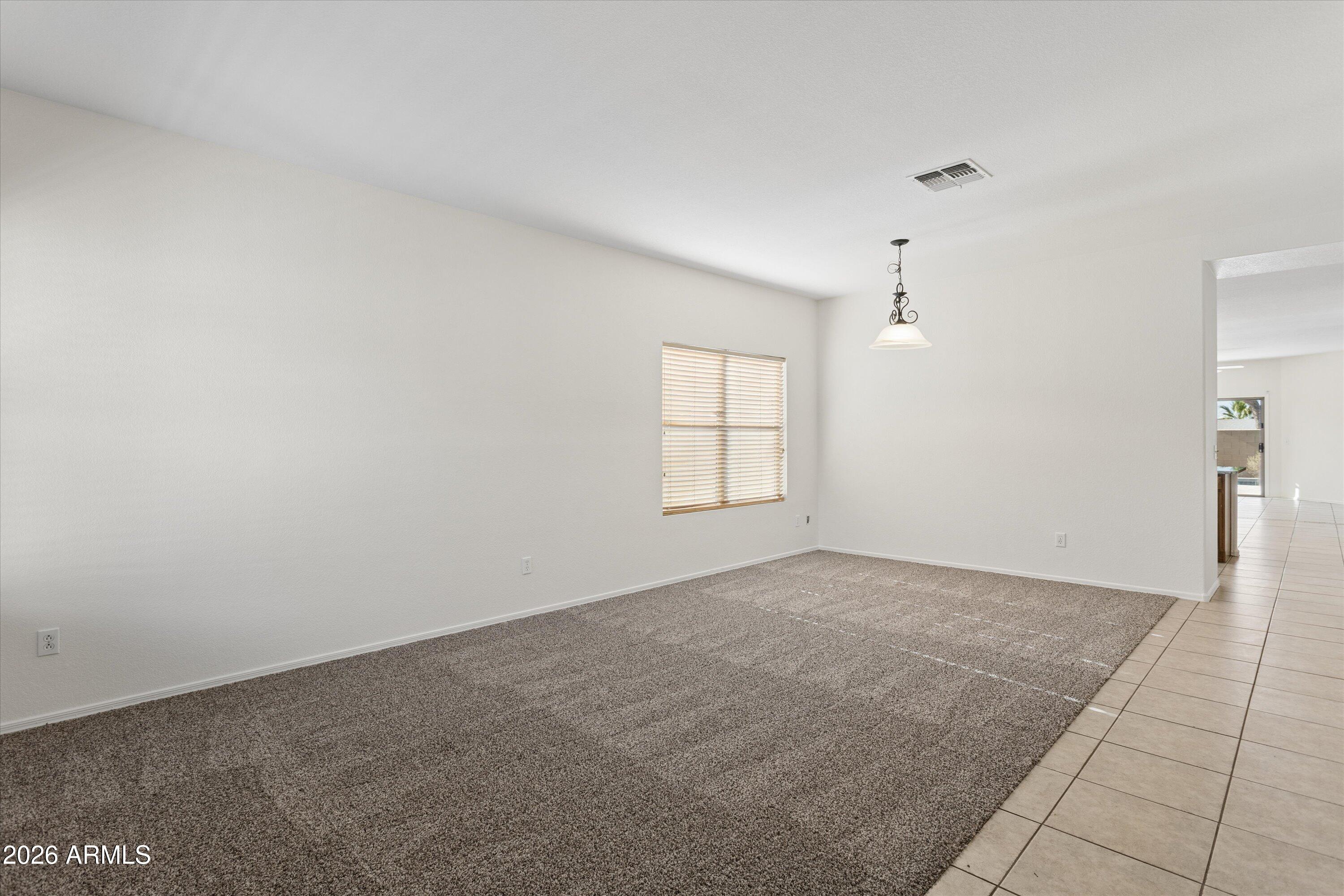 1114 East Pedro Road Phoenix, AZ 85042 - Photo 7 of 33