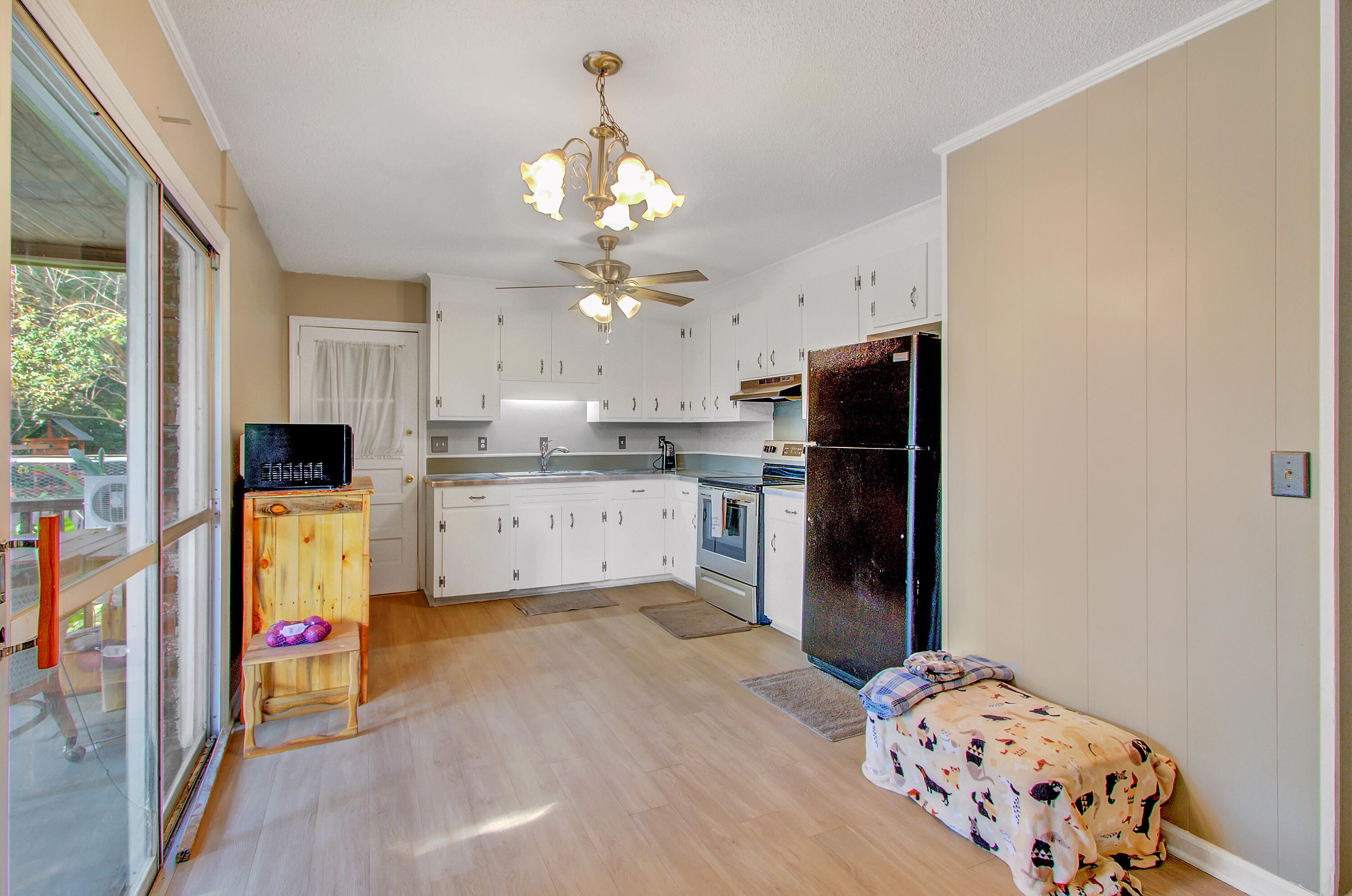 105 English Road Summerville, SC 29483 - Photo 7 of 23 IMG_0055_6_7