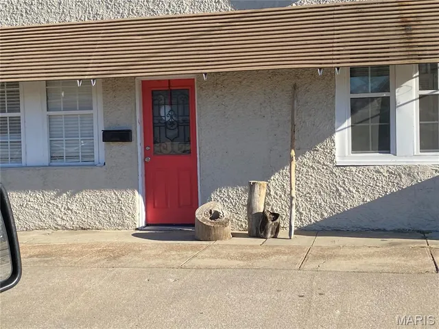 $75,000 | 102 West 11th Street, Caruthersville, MO 63830