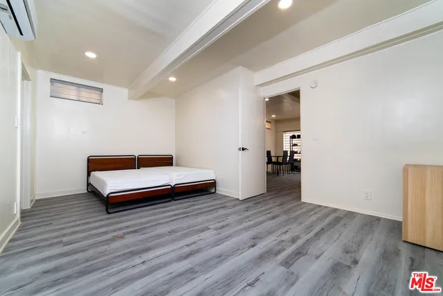 $1,550,000 | 523 South Wilton Place, Los Angeles, CA 90020