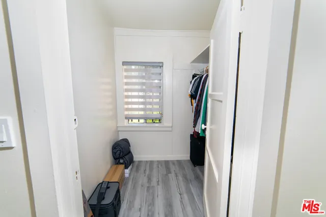 $1,550,000 | 523 South Wilton Place, Los Angeles, CA 90020