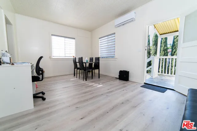 $1,550,000 | 523 South Wilton Place, Los Angeles, CA 90020