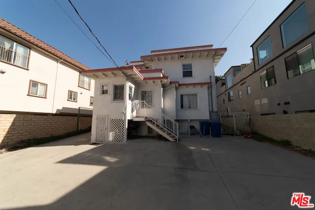 $1,550,000 | 523 South Wilton Place, Los Angeles, CA 90020