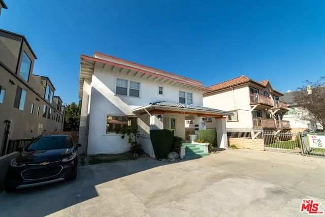 $1,550,000 | 523 South Wilton Place, Los Angeles, CA 90020