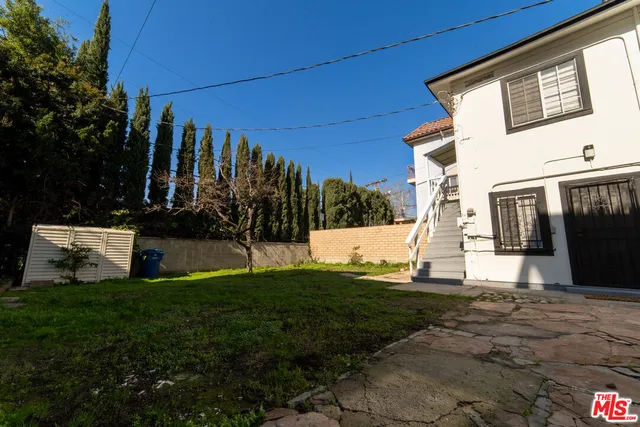 $1,550,000 | 523 South Wilton Place, Los Angeles, CA 90020