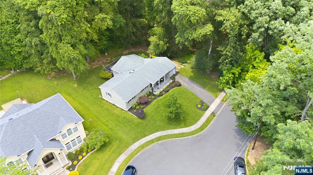 28 Delbrook Road Morris Plains, NJ 07950 - Photo 39 of 41