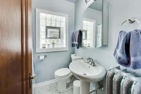 $375,000 | 934 Circle Avenue, Forest Park, IL 60130