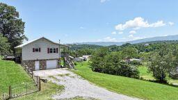 1800 Mountain Ridge Road Newport, TN 37821 - Photo 13 of 44 H3umH5GQ