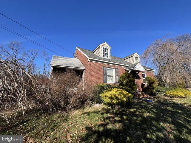 $359,900 | 1820 Hilltown Pike, Hilltown, PA 18927