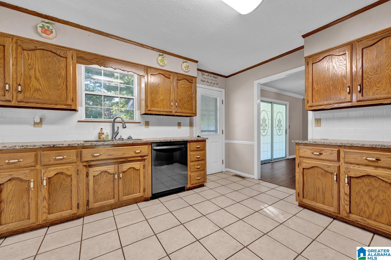 8700 Timber Lane Kimberly, AL 35091 - Photo 10 of 32