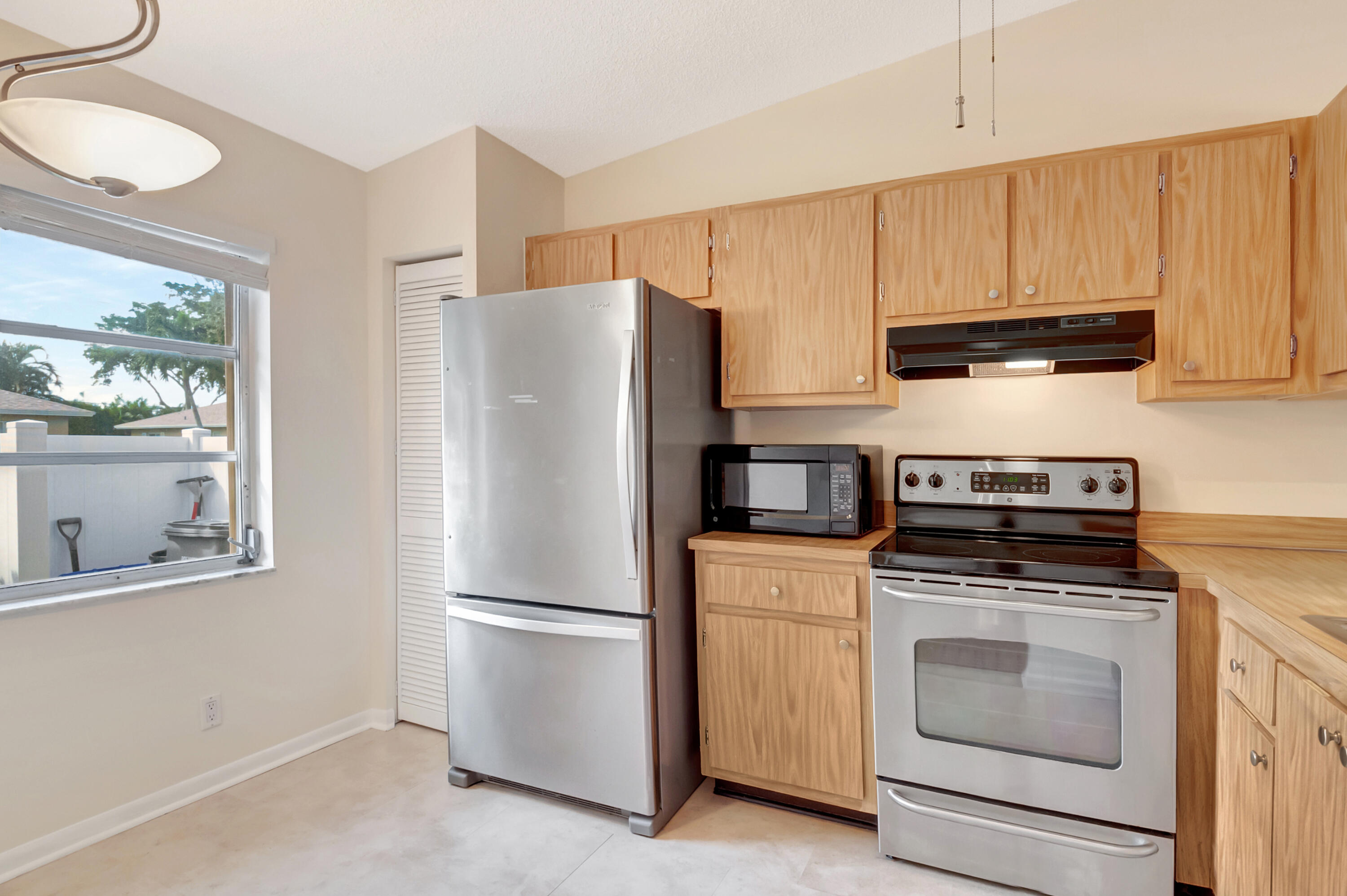 8627 Overset Lane Boca Raton, FL 33496 - Photo 13 of 37 DSC_7249