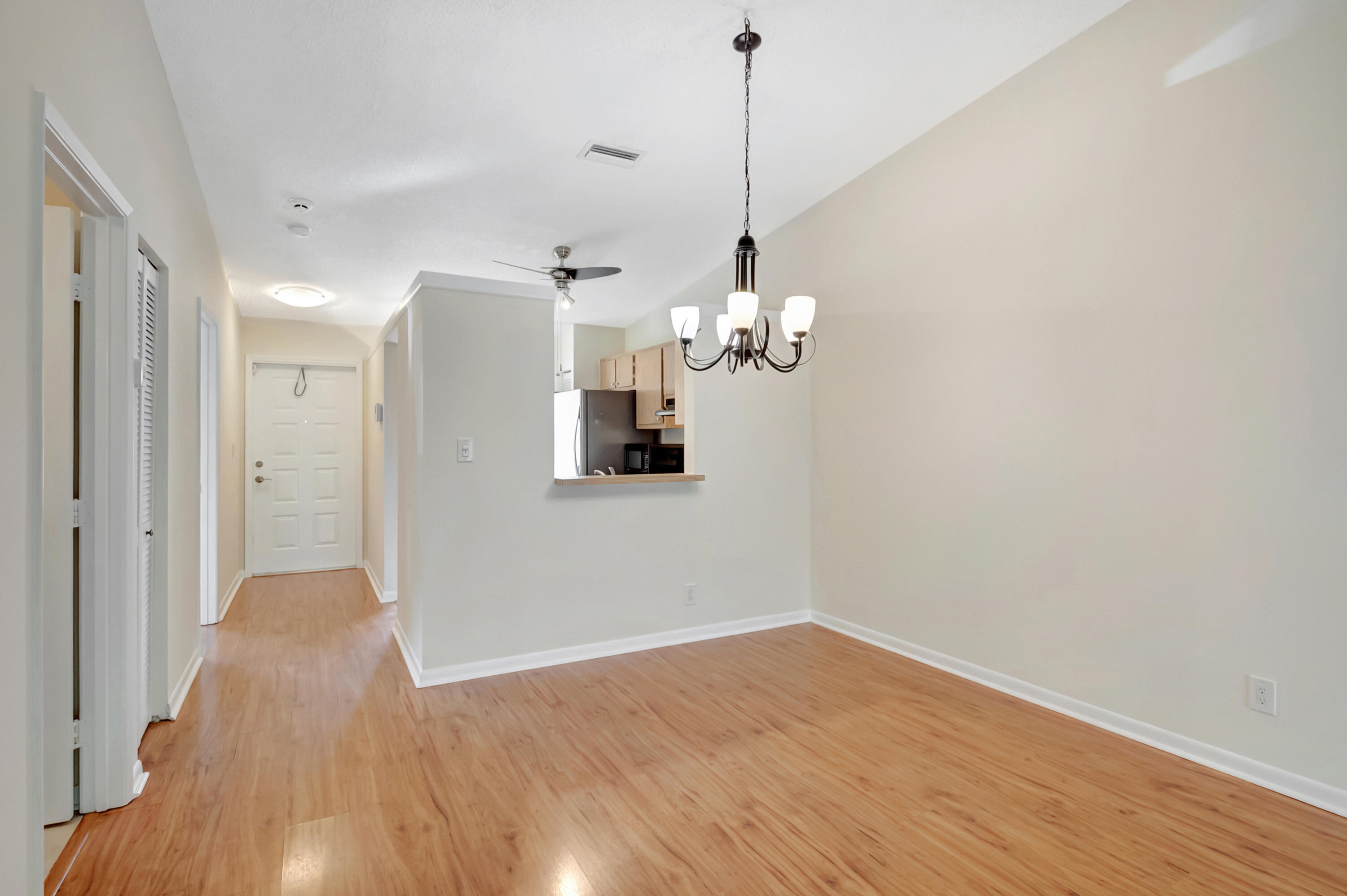 8627 Overset Lane Boca Raton, FL 33496 - Photo 5 of 37 DSC_7209