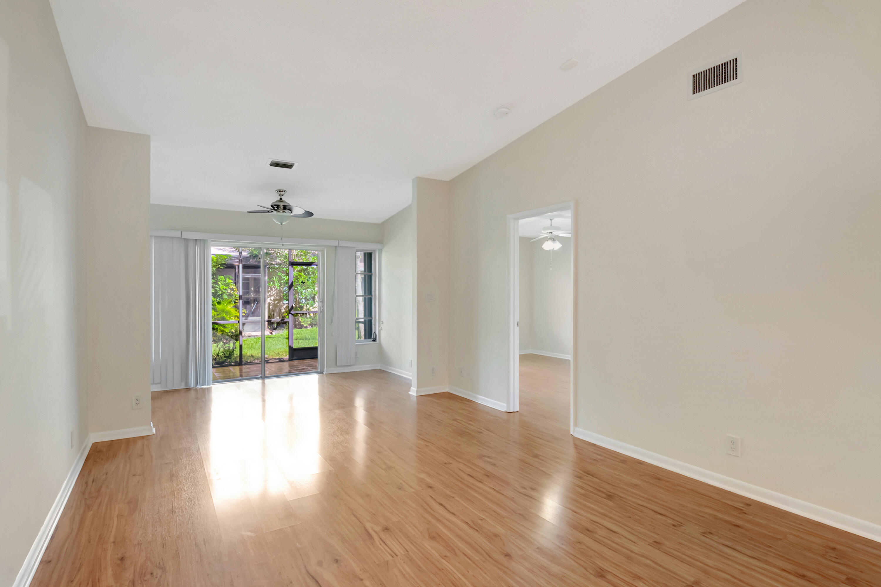 8627 Overset Lane Boca Raton, FL 33496 - Photo 9 of 37 DSC_7229