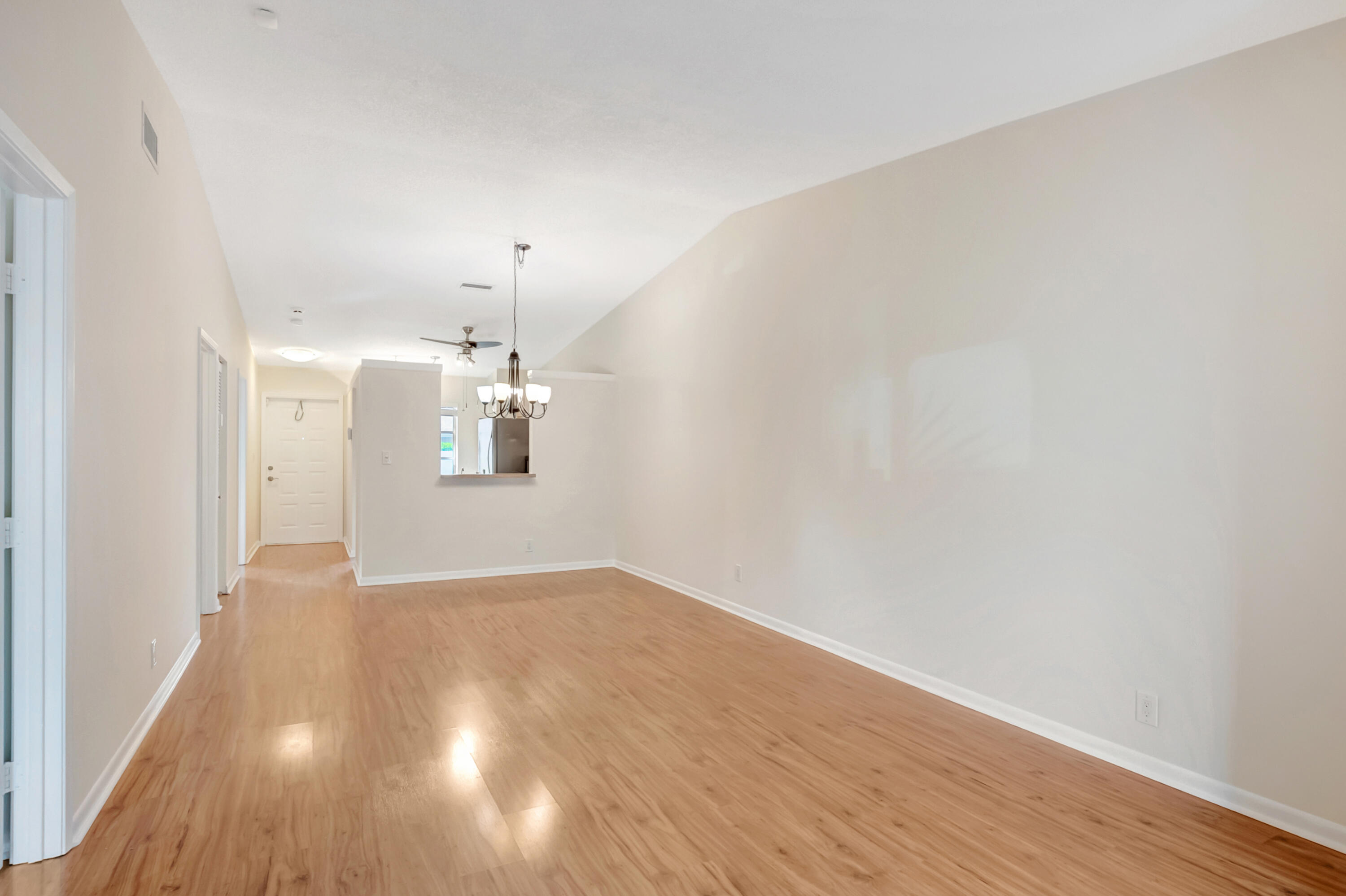 8627 Overset Lane Boca Raton, FL 33496 - Photo 10 of 37 DSC_7234