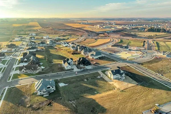 $214,900 | 1609 Schreiner, Waunakee, WI 53597