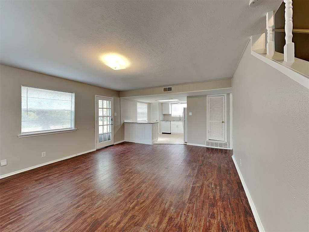 329 Deer Creek Road Everman, TX 76140 - Photo 3 of 19
