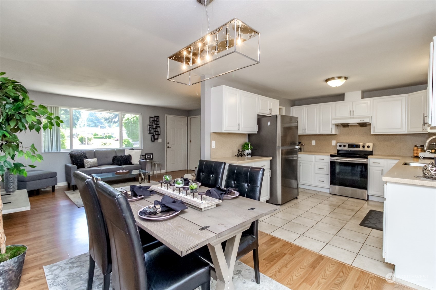 11002 Southeast 180th Street Renton, WA 98055 - Photo 6 of 19 Gallery Image 6