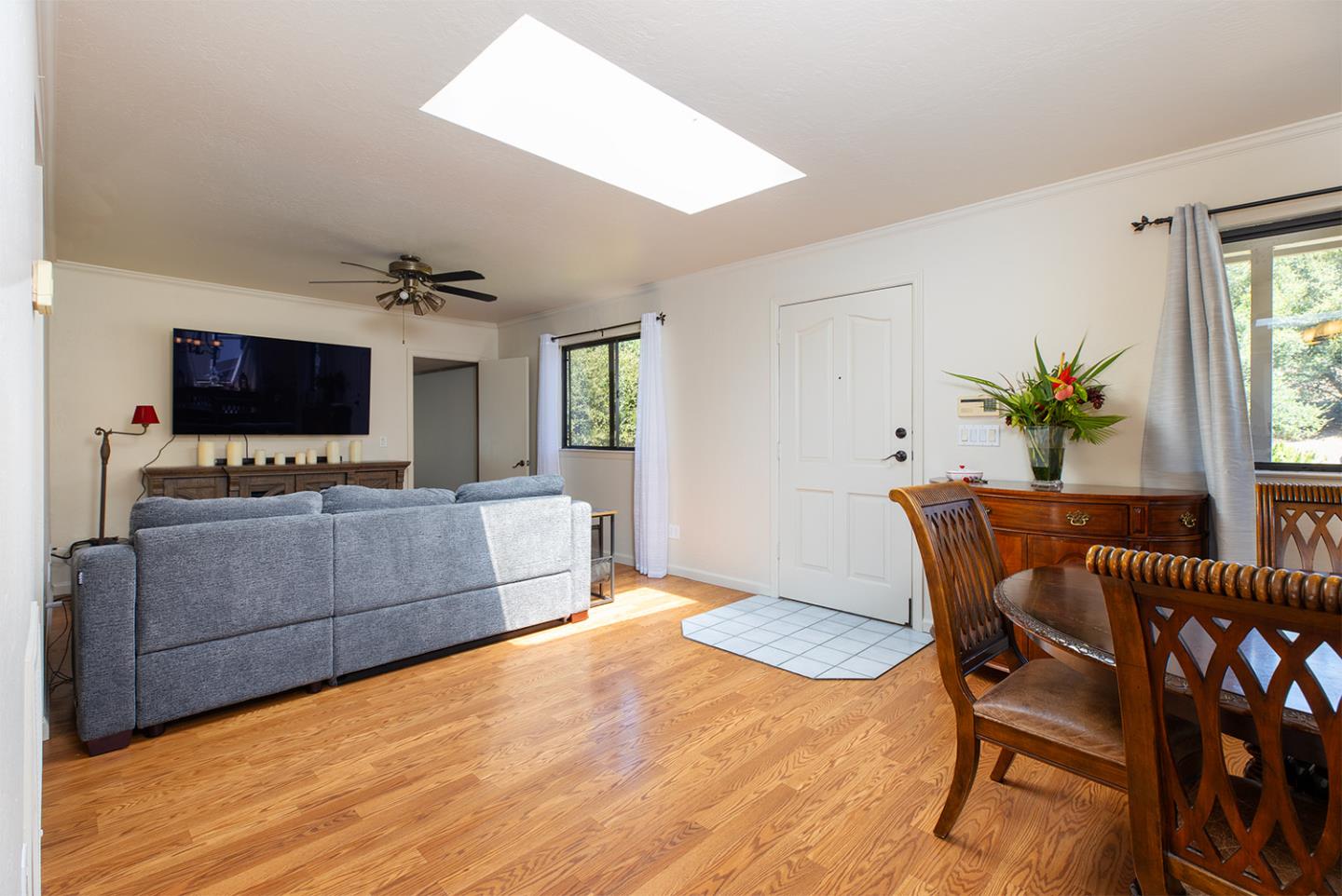 19220 Mallory Canyon Road Salinas, CA 93907 - Photo 16 of 29 a living room with furniture and a flat screen tv